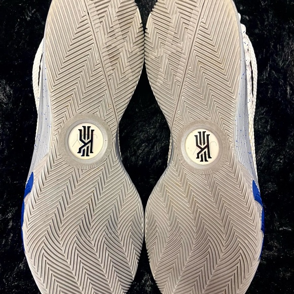 Kyrie 1 ID - Picture 4 of 4